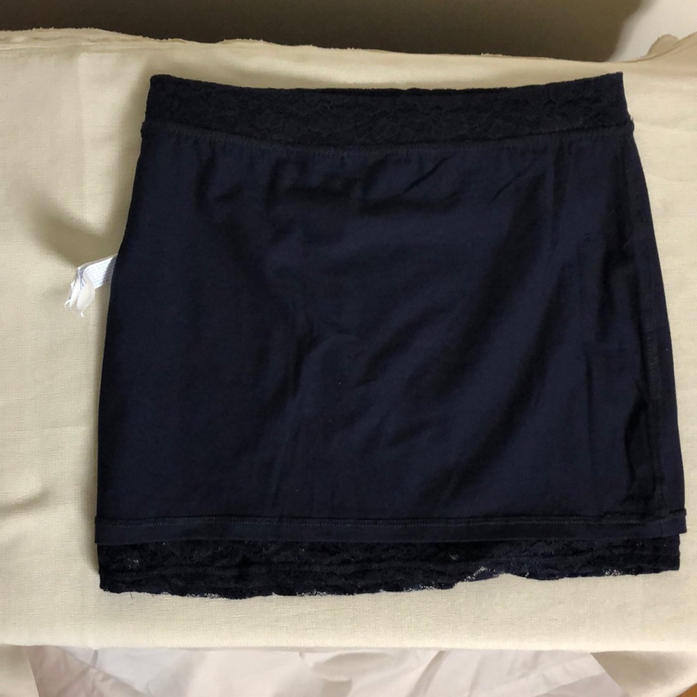 Forever 21 Navy Blue Skirt size 12 - Picture 4 of 8